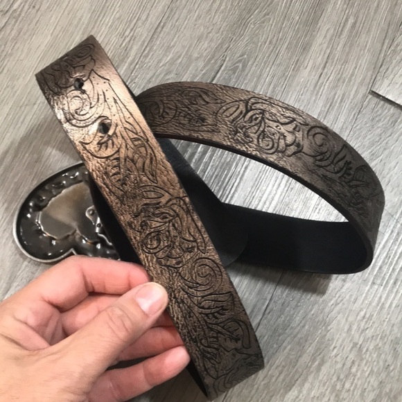 Red Heart Enamel Buckle Belt size M - Picture 6 of 8